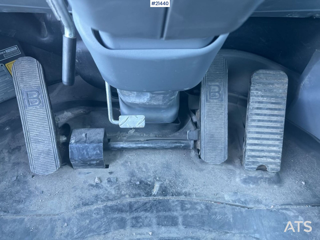 Колёсный погрузчик Hitachi ZW310: фото 31 Колёсный погрузчик Hitachi ZW310: фото 31