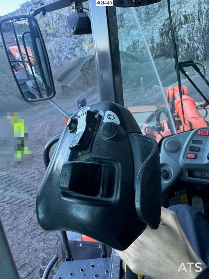 Колёсный погрузчик Hitachi ZW310: фото 34 Колёсный погрузчик Hitachi ZW310: фото 34