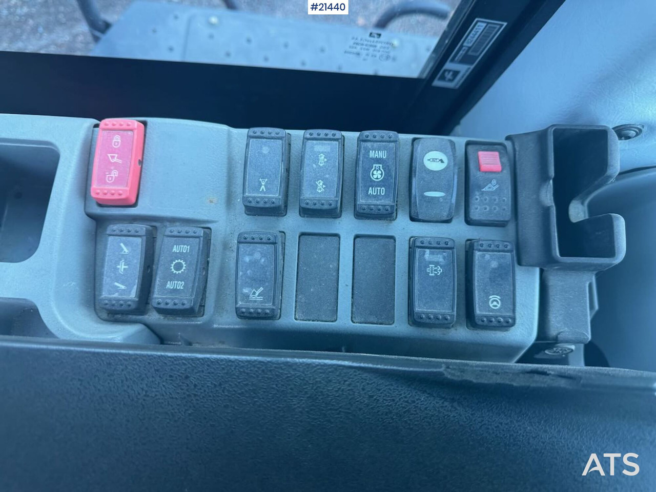 Колёсный погрузчик Hitachi ZW310: фото 32 Колёсный погрузчик Hitachi ZW310: фото 32