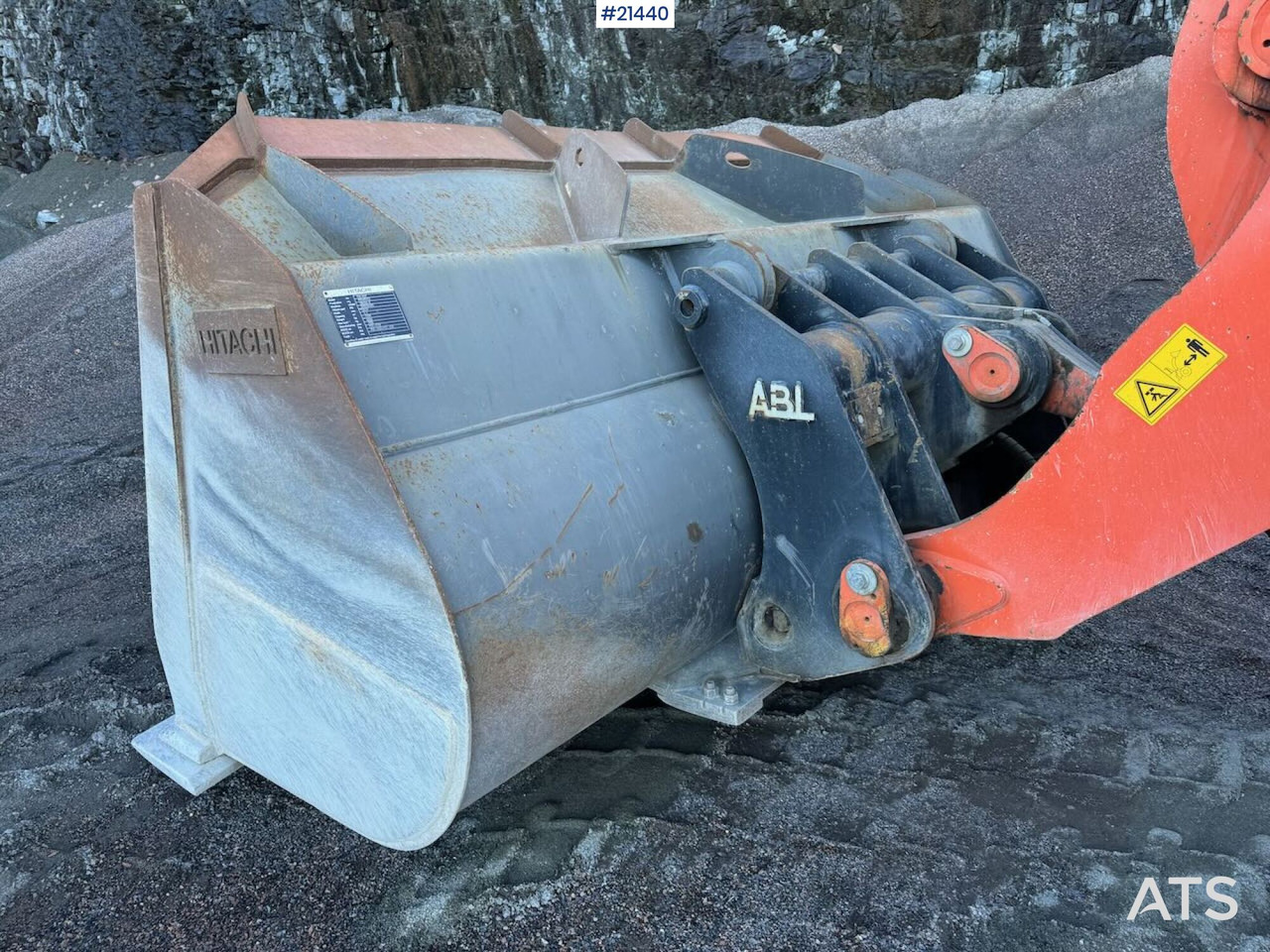 Колёсный погрузчик Hitachi ZW310: фото 18 Колёсный погрузчик Hitachi ZW310: фото 18