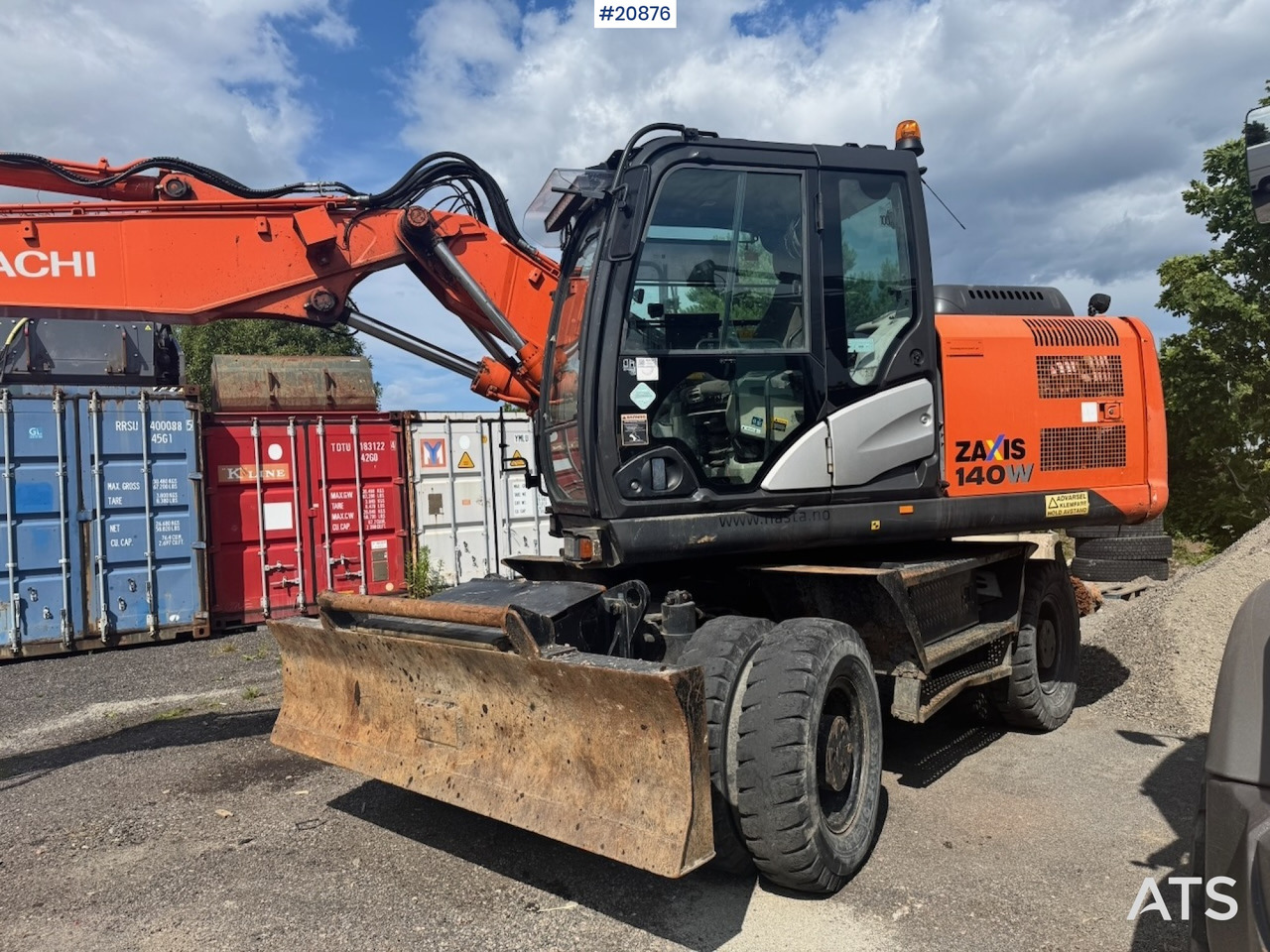 Hitachi ZX140W-5B - Колёсный экскаватор: фото 4 Hitachi ZX140W-5B - Колёсный экскаватор: фото 4