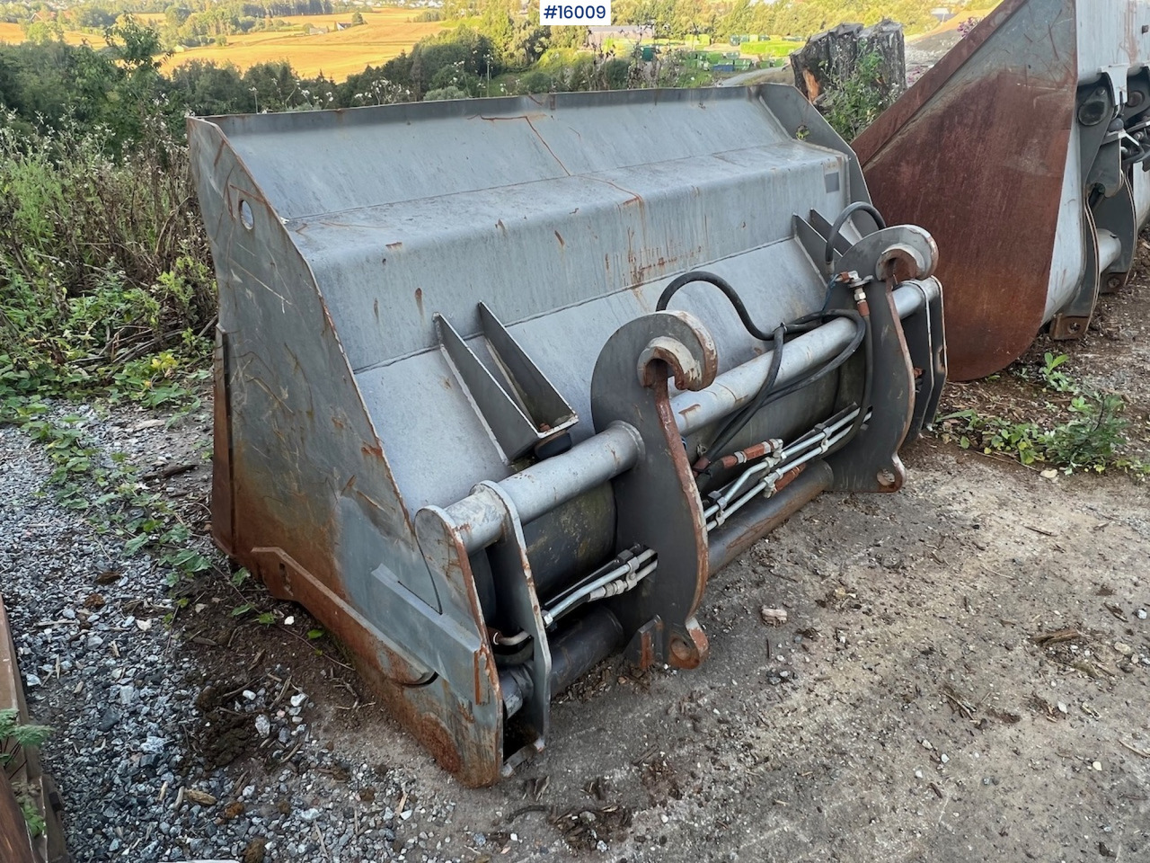 Hjullasterskuffe m/ liten BM feste - Ковш для погрузчика для Строительной техники: фото 4 Hjullasterskuffe m/ liten BM feste - Ковш для погрузчика для Строительной техники: фото 4