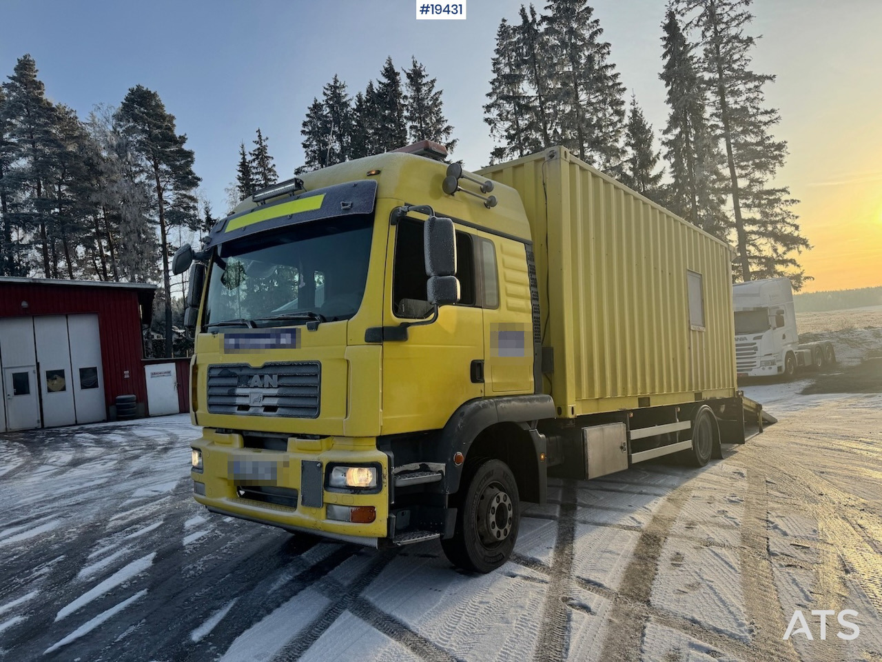 MAN TGM 15.280 - Грузовик-контейнеровоз/ Сменный кузов: фото 1 MAN TGM 15.280 - Грузовик-контейнеровоз/ Сменный кузов: фото 1