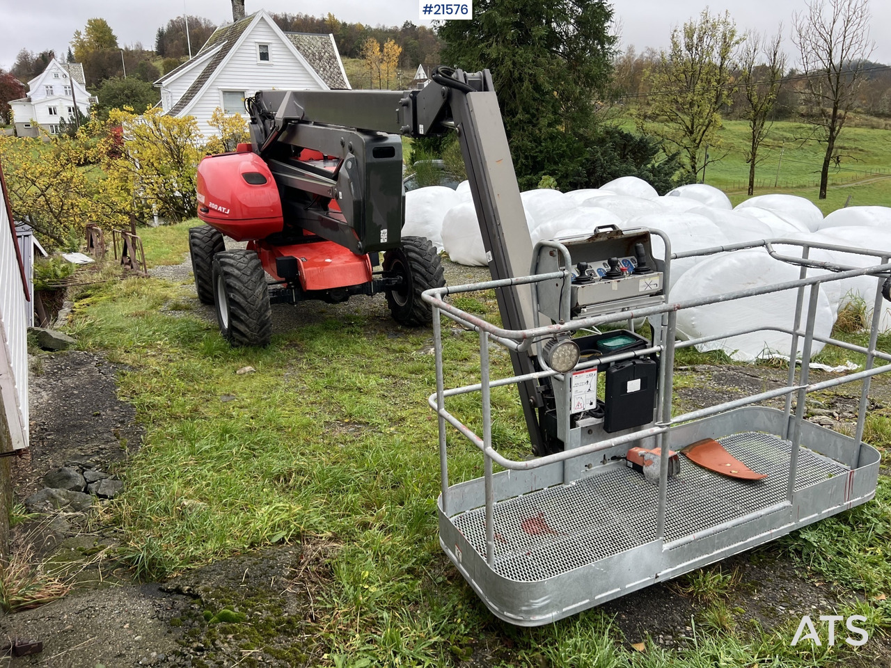 Manitou 200 ATJ Teleskoplift - Коленчатый подъемник: фото 1 Manitou 200 ATJ Teleskoplift - Коленчатый подъемник: фото 1