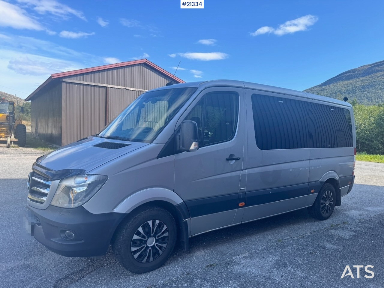 Mercedes Sprinter - Микроавтобус, Пассажирский фургон: фото 3 Mercedes Sprinter - Микроавтобус, Пассажирский фургон: фото 3