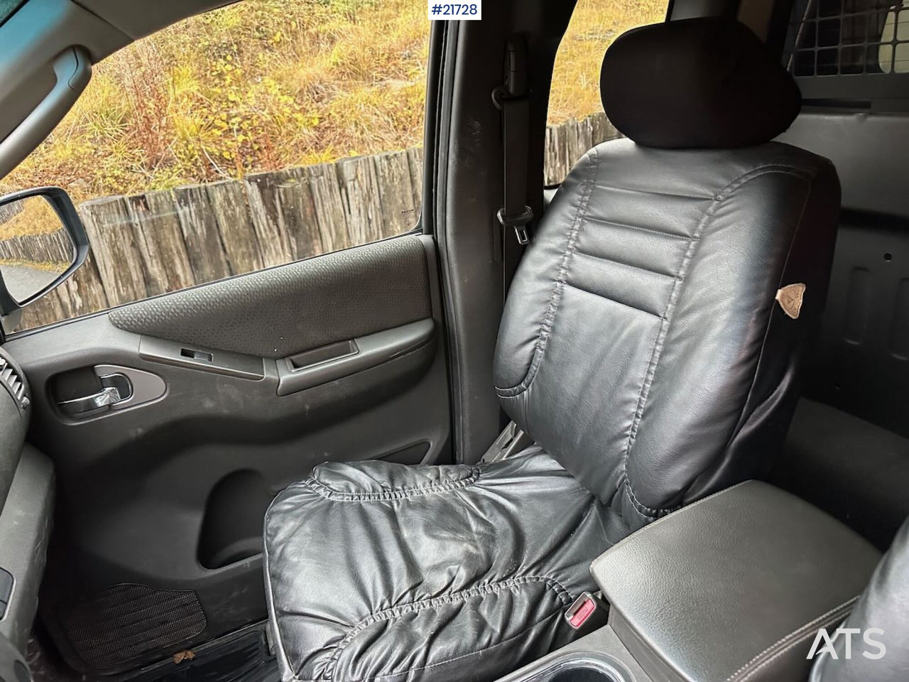 Цельнометаллический фургон Nissan navara: фото 17