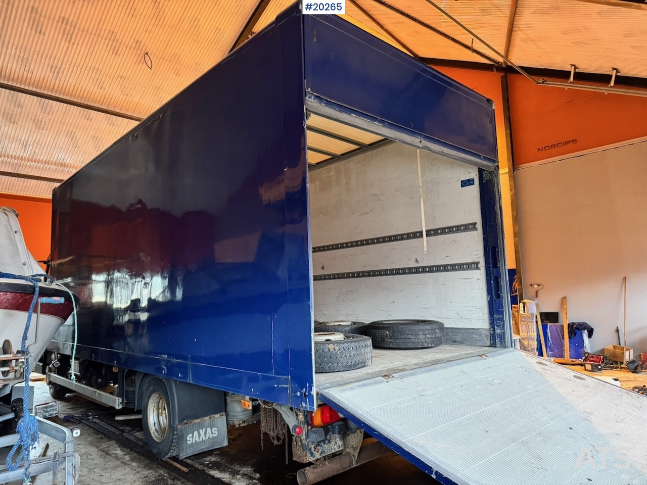 Renault midlum 220.08 - Грузовик с закрытым кузовом: фото 5 Renault midlum 220.08 - Грузовик с закрытым кузовом: фото 5