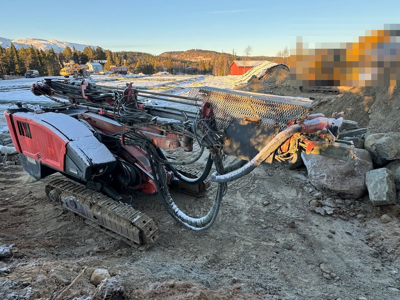 Sandvik Dino DC400RI Borerigg. Overhalt motor og hammer SE VIDEO - Буровая машина: фото 4 Sandvik Dino DC400RI Borerigg. Overhalt motor og hammer SE VIDEO - Буровая машина: фото 4