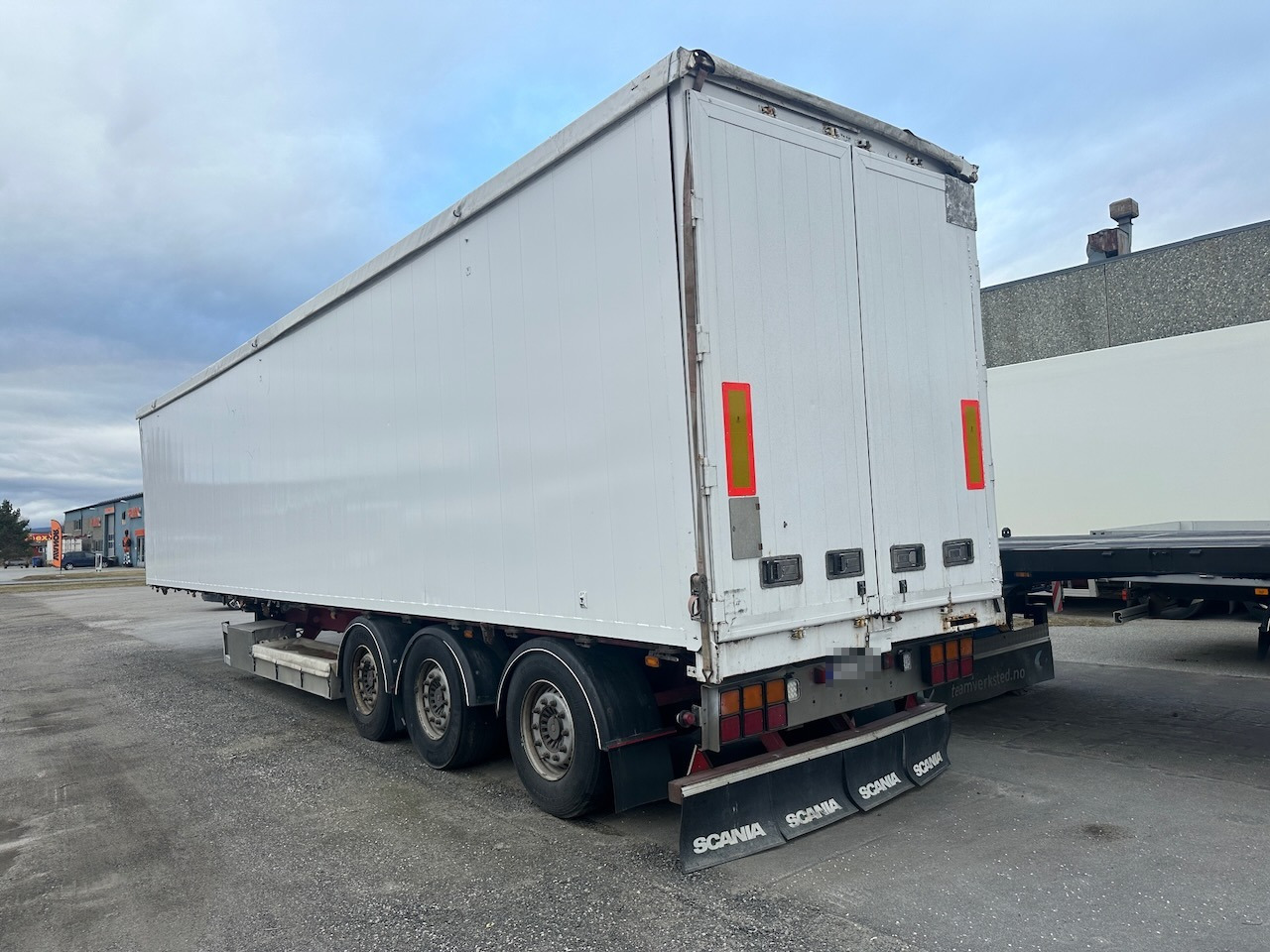 Vang flishenger - Полуприцеп-фургон: фото 3 Vang flishenger - Полуприцеп-фургон: фото 3