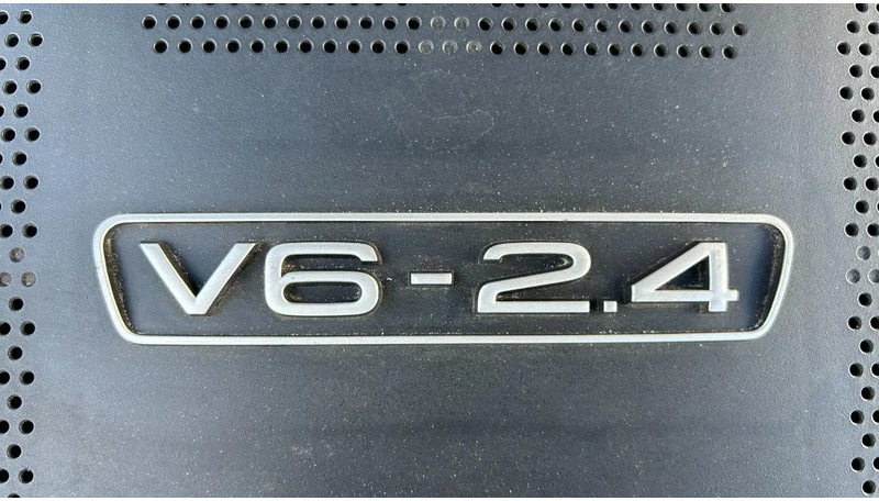 Audi 2.4 Benzine V6 - Легковой автомобиль: фото 5 Audi 2.4 Benzine V6 - Легковой автомобиль: фото 5