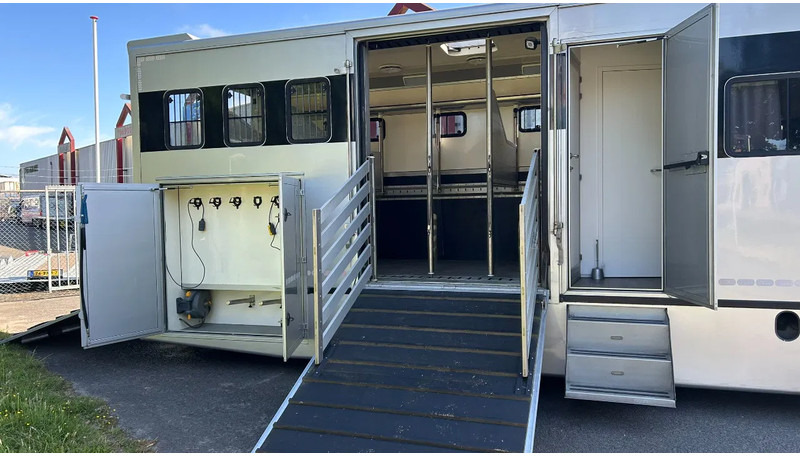 MAN TGM 15.250 5 horses and living brand Krismar - Коневоз: фото 3 MAN TGM 15.250 5 horses and living brand Krismar - Коневоз: фото 3