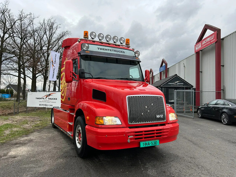 Volvo NH 12.460 4X2 460PK Globetrotter/ Manuel Gearbox / NL Truck - Тягач: фото 1 Volvo NH 12.460 4X2 460PK Globetrotter/ Manuel Gearbox / NL Truck - Тягач: фото 1