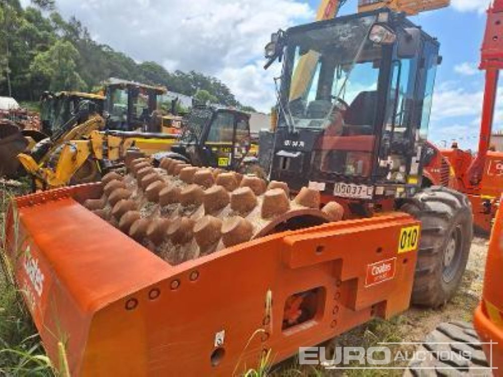 2011 CAT CP76XT - Каток: фото 1 2011 CAT CP76XT - Каток: фото 1