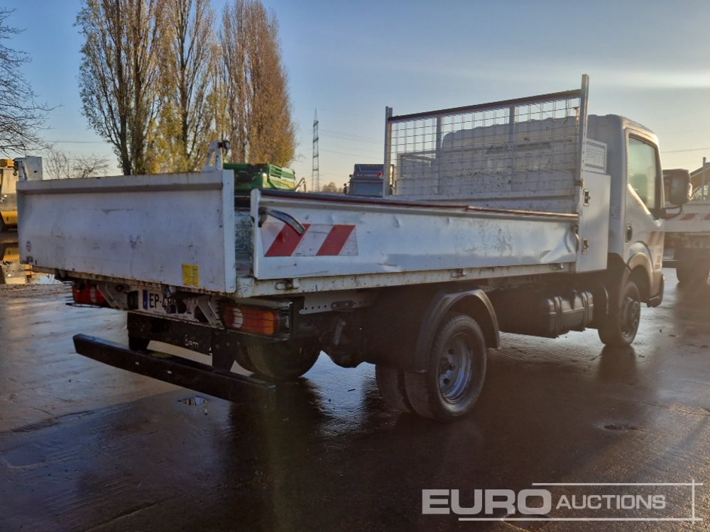 2017 Nissan NT400 - Малотоннажный самосвал: фото 5 2017 Nissan NT400 - Малотоннажный самосвал: фото 5