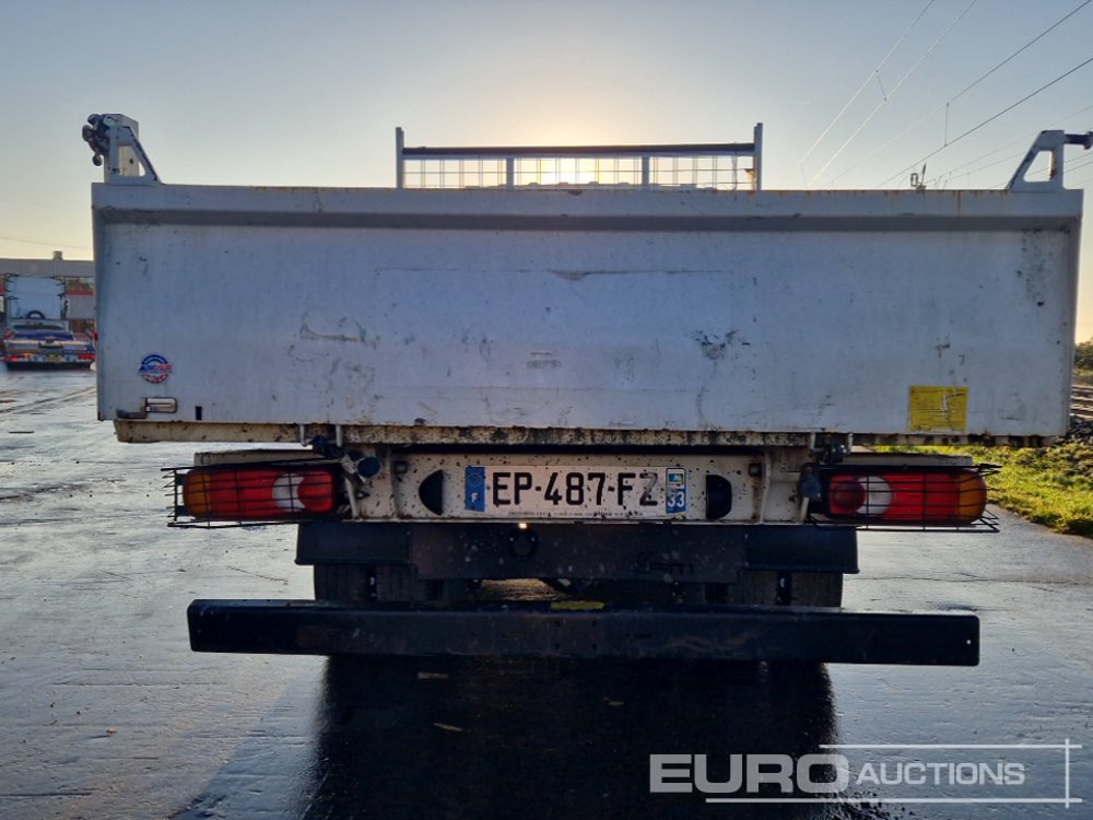 2017 Nissan NT400 - Малотоннажный самосвал: фото 4 2017 Nissan NT400 - Малотоннажный самосвал: фото 4