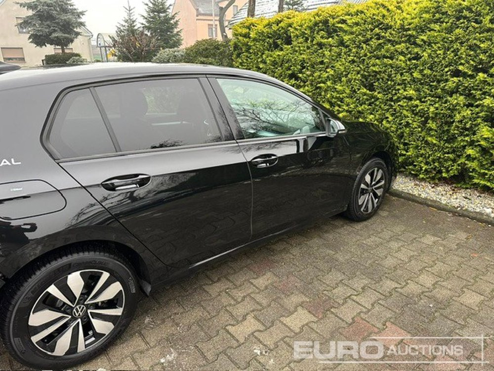 2025 Volkswagen Golf - Легковой автомобиль: фото 2 2025 Volkswagen Golf - Легковой автомобиль: фото 2