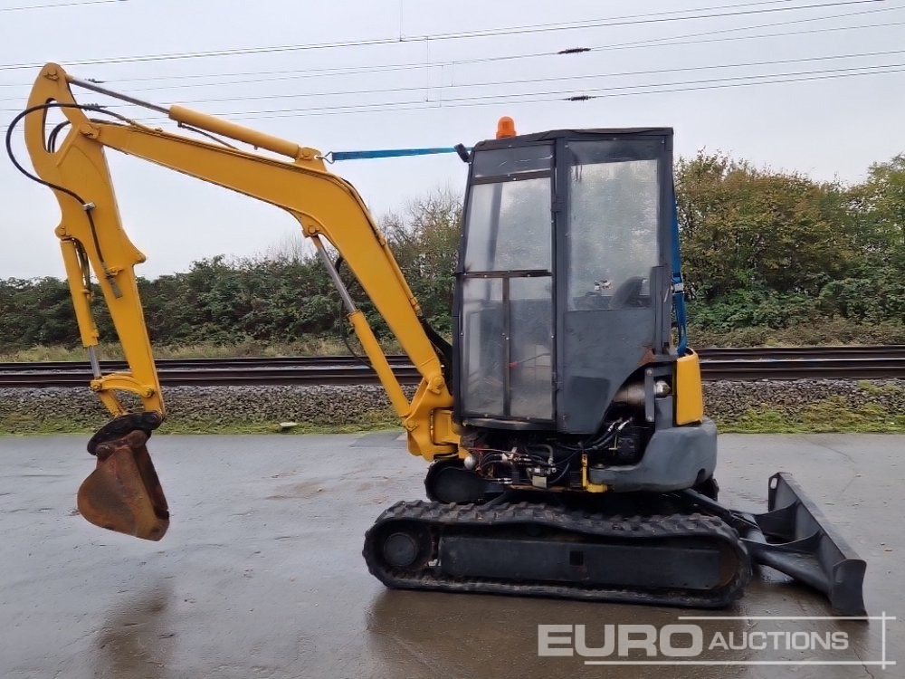 Komatsu PC35 MR-3 - Мини-экскаватор: фото 2 Komatsu PC35 MR-3 - Мини-экскаватор: фото 2