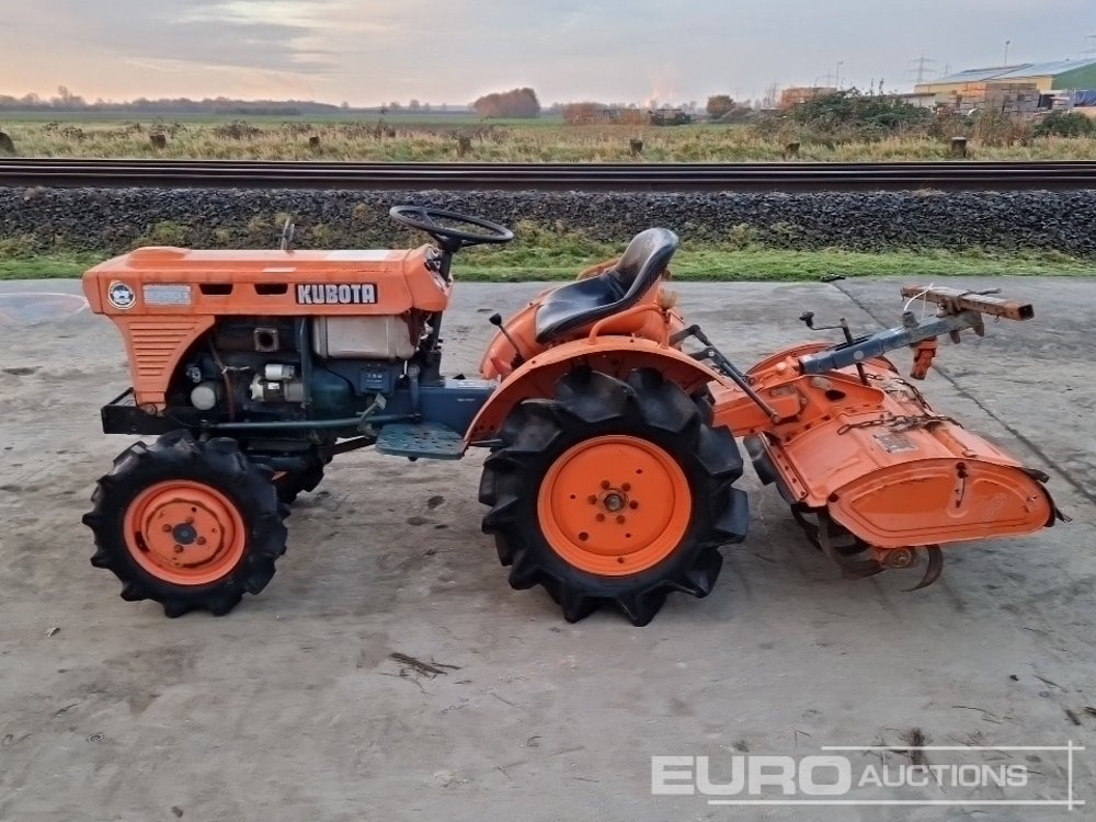 Kubota B7001 - Минитрактор: фото 2 Kubota B7001 - Минитрактор: фото 2