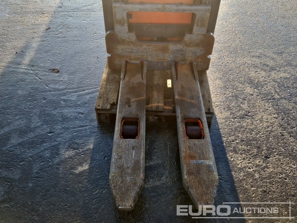 2021 Linde Electric Walk Behind Pallet Truck - Погрузочно-разгрузочная техника: фото 3 2021 Linde Electric Walk Behind Pallet Truck - Погрузочно-разгрузочная техника: фото 3