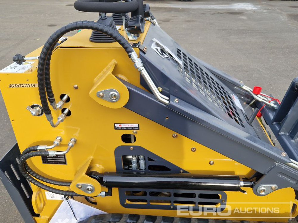 Мини-погрузчик с бортовым поворотом Unused 2025 Infront YF380: фото 12 Мини-погрузчик с бортовым поворотом Unused 2025 Infront YF380: фото 12