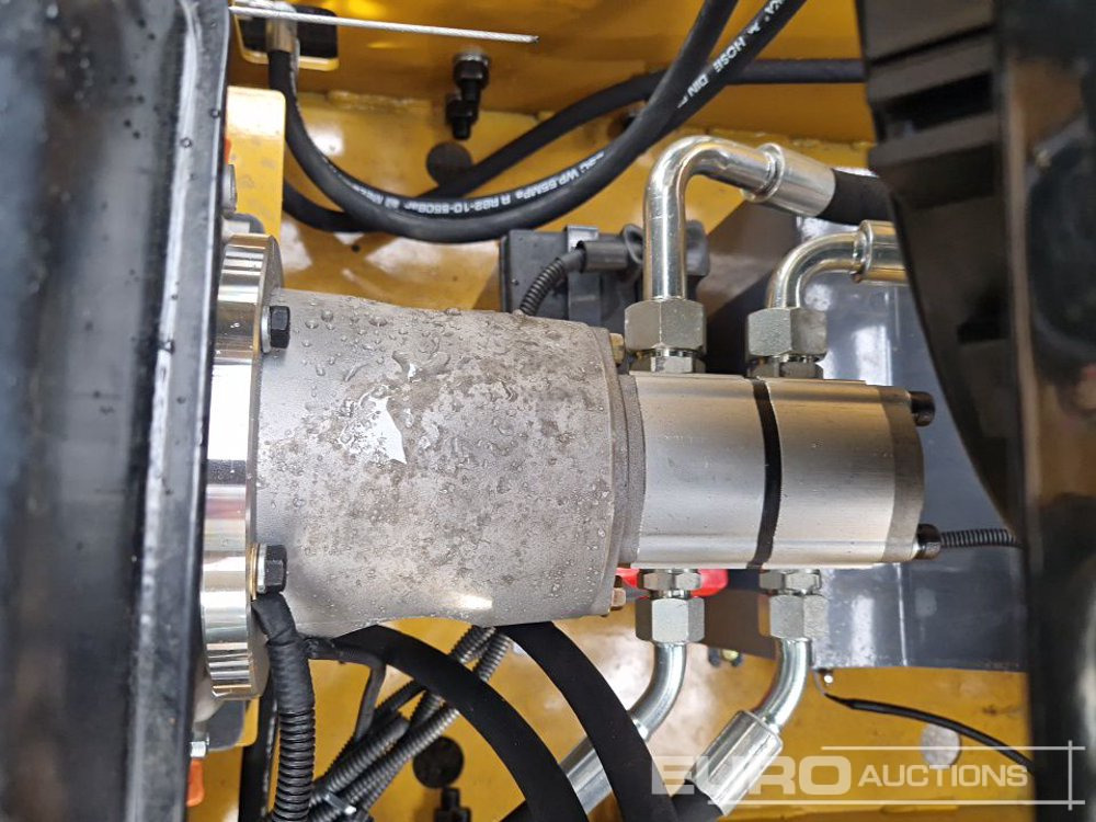 Мини-погрузчик с бортовым поворотом Unused 2025 Infront YF380: фото 14 Мини-погрузчик с бортовым поворотом Unused 2025 Infront YF380: фото 14