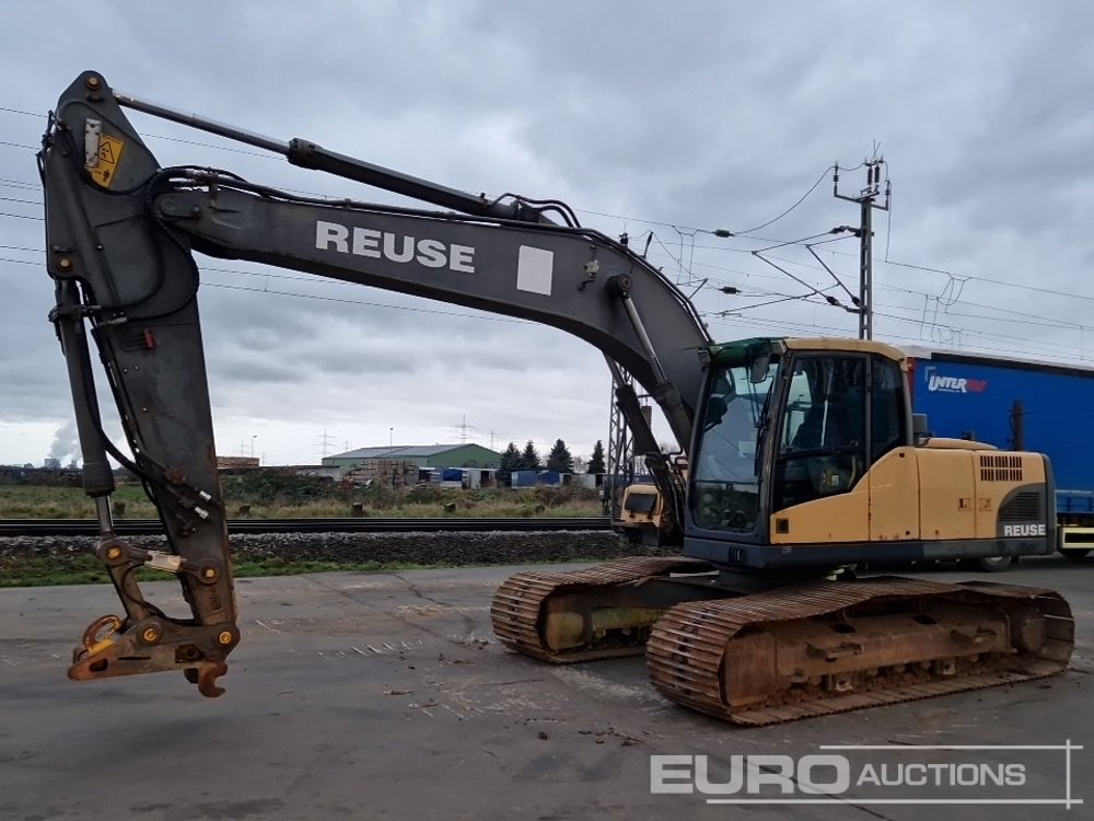 Volvo EC210CL - Гусеничный экскаватор: фото 1 Volvo EC210CL - Гусеничный экскаватор: фото 1