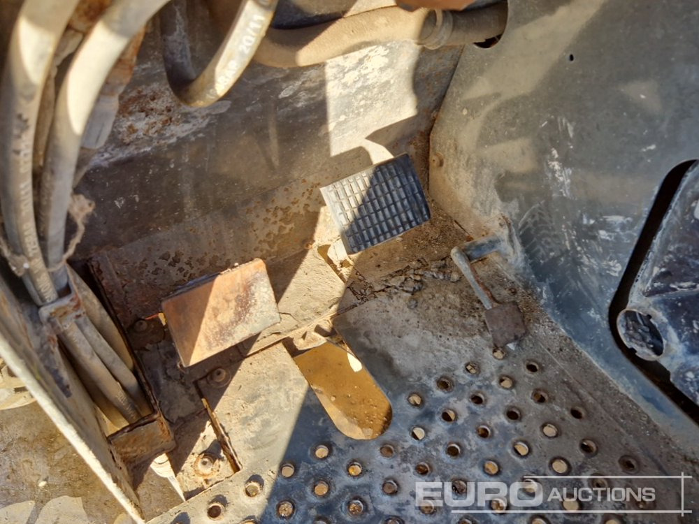 Мини-самосвал Ausa D150RM: фото 18 Мини-самосвал Ausa D150RM: фото 18