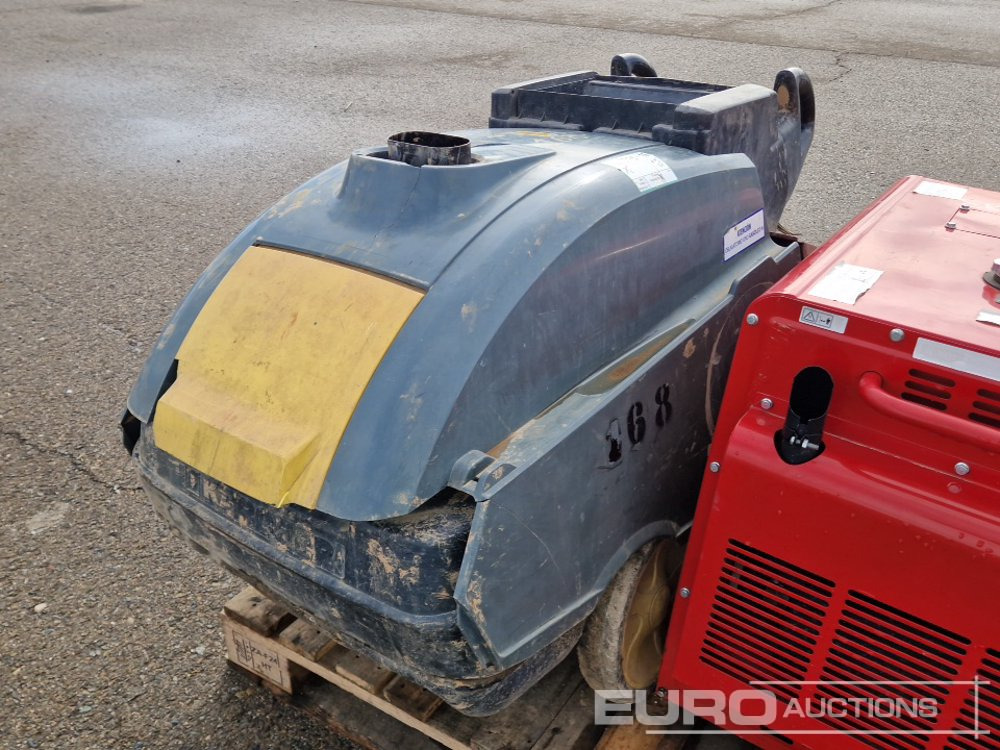 Karcher HDS 850-4M - Строительное оборудование: фото 2 Karcher HDS 850-4M - Строительное оборудование: фото 2