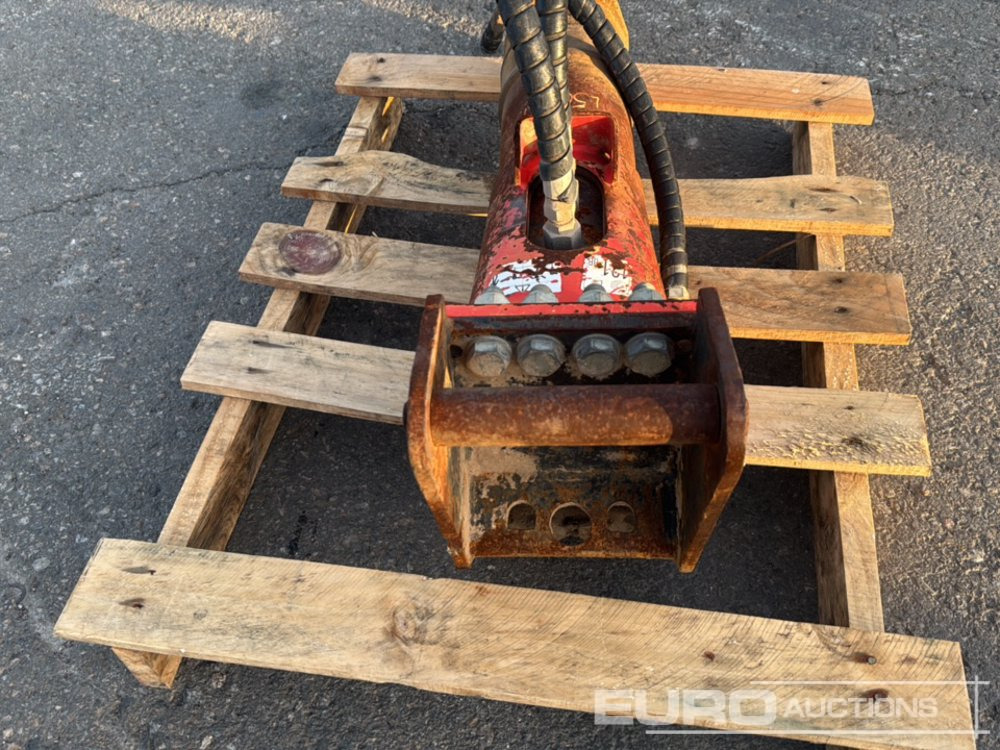 Montabert SC12 - Гидромолот: фото 5 Montabert SC12 - Гидромолот: фото 5