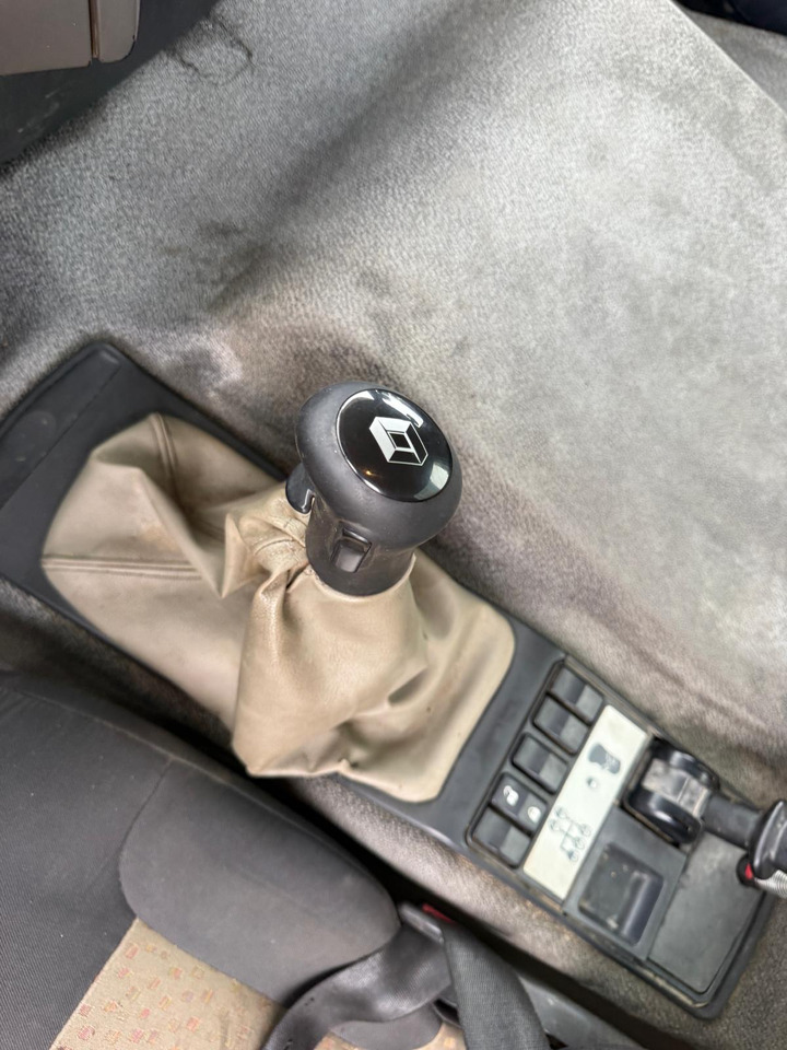 Camion benne arrière Renault Kerax 450 avec benne Meiller AN-885-BW в лизинг Camion benne arrière Renault Kerax 450 avec benne Meiller AN-885-BW: фото 17