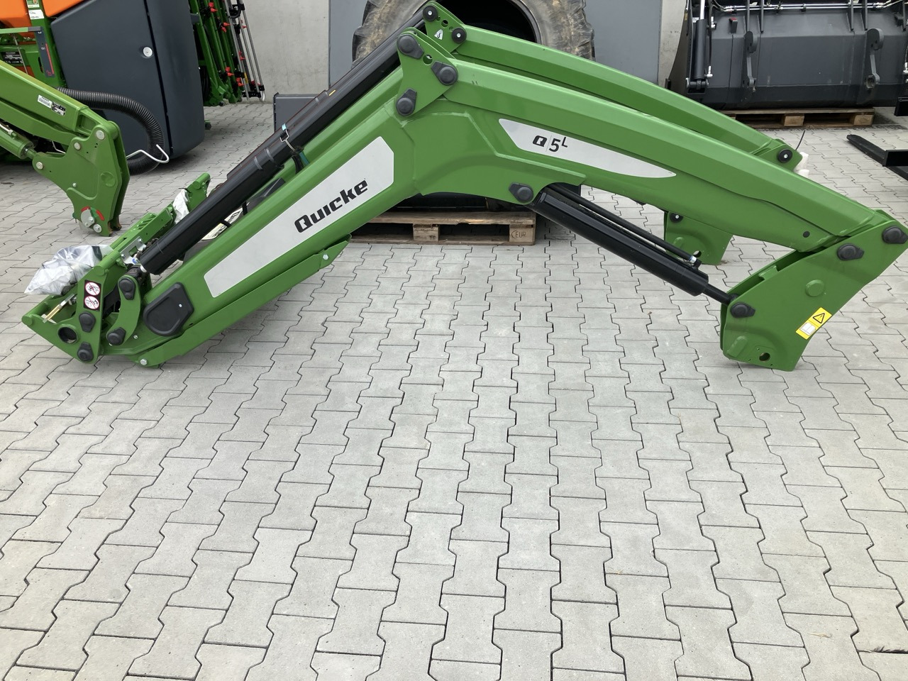 Alö Frontlader Q5 LDM EURO - Фронтальный погрузчик для трактора: фото 1 Alö Frontlader Q5 LDM EURO - Фронтальный погрузчик для трактора: фото 1