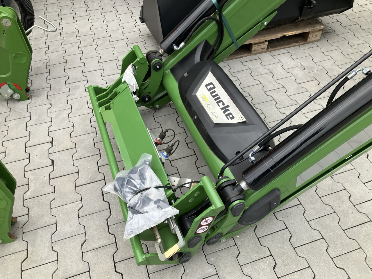 Alö Frontlader Q5 LDM EURO - Фронтальный погрузчик для трактора: фото 3 Alö Frontlader Q5 LDM EURO - Фронтальный погрузчик для трактора: фото 3