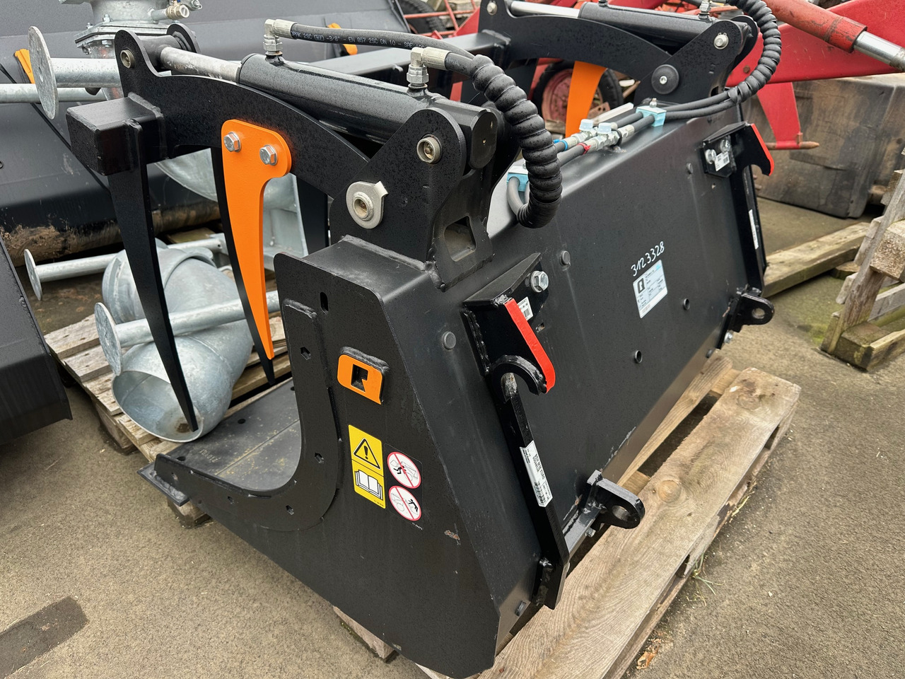 Alö Multibenne S 140 BOH M16 S/L - Фронтальный погрузчик для трактора: фото 1 Alö Multibenne S 140 BOH M16 S/L - Фронтальный погрузчик для трактора: фото 1