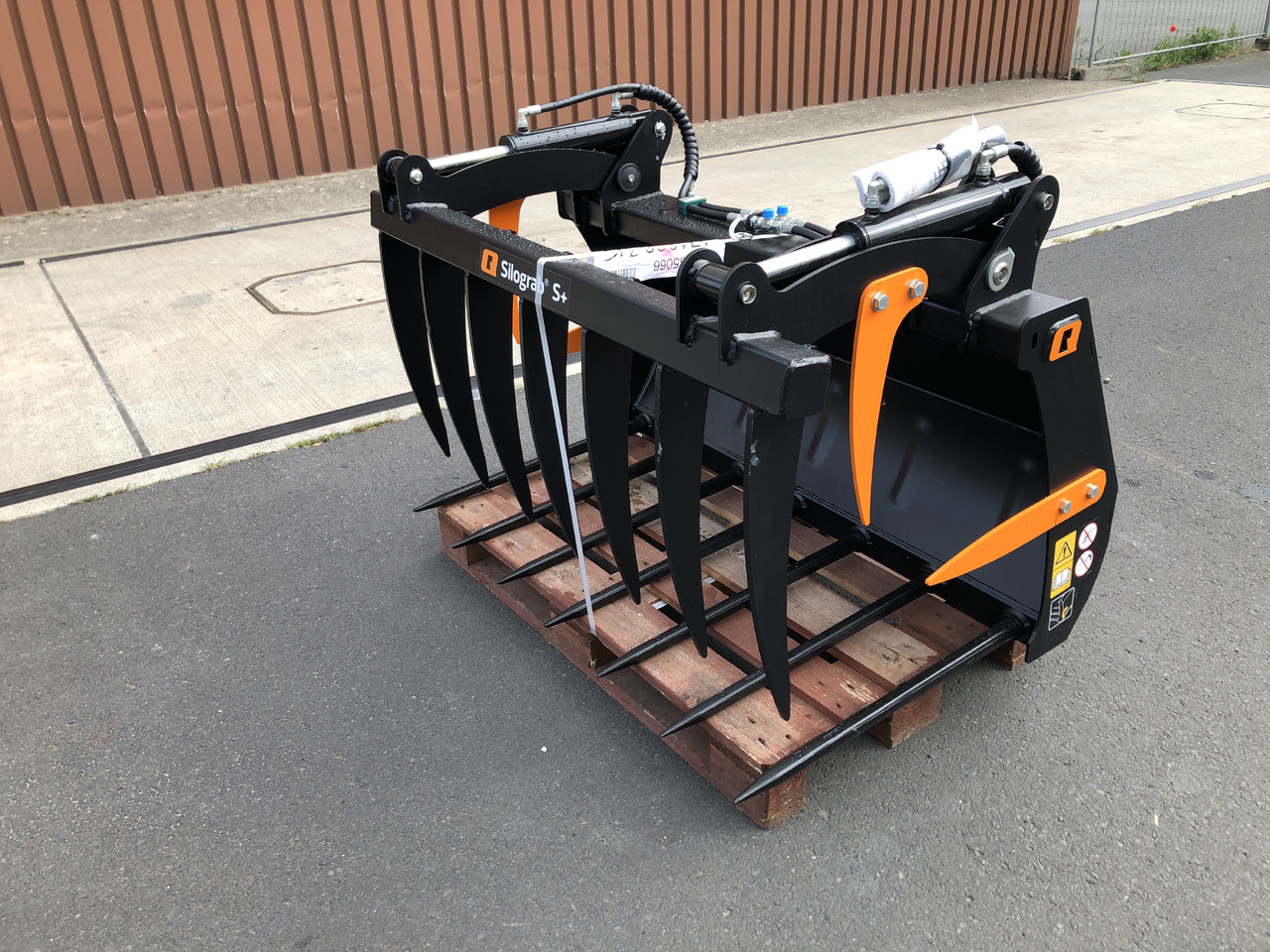 Alö Silograb S 130 BOH M16 S7L - Фронтальный погрузчик для трактора: фото 1 Alö Silograb S 130 BOH M16 S7L - Фронтальный погрузчик для трактора: фото 1