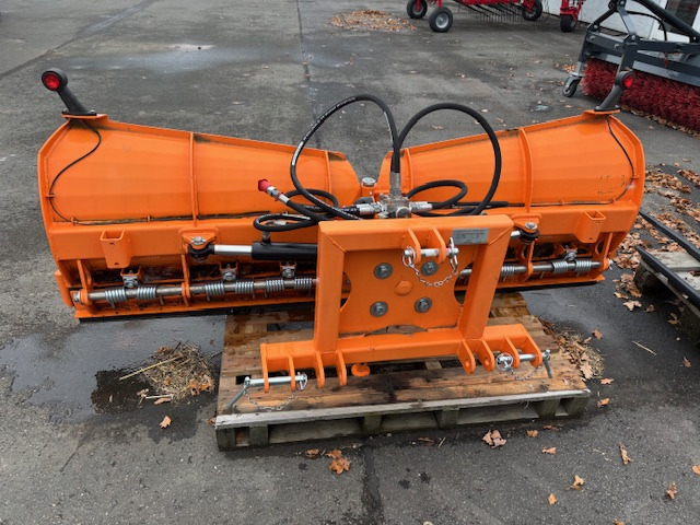 Branson Vario Schneepflug 2000 - Отвал для снега: фото 3 Branson Vario Schneepflug 2000 - Отвал для снега: фото 3