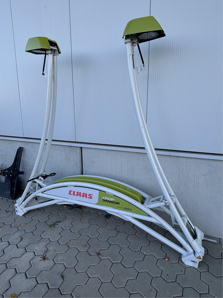Claas Crop Sensor Isaria Frontanbau - Трактор: фото 3 Claas Crop Sensor Isaria Frontanbau - Трактор: фото 3
