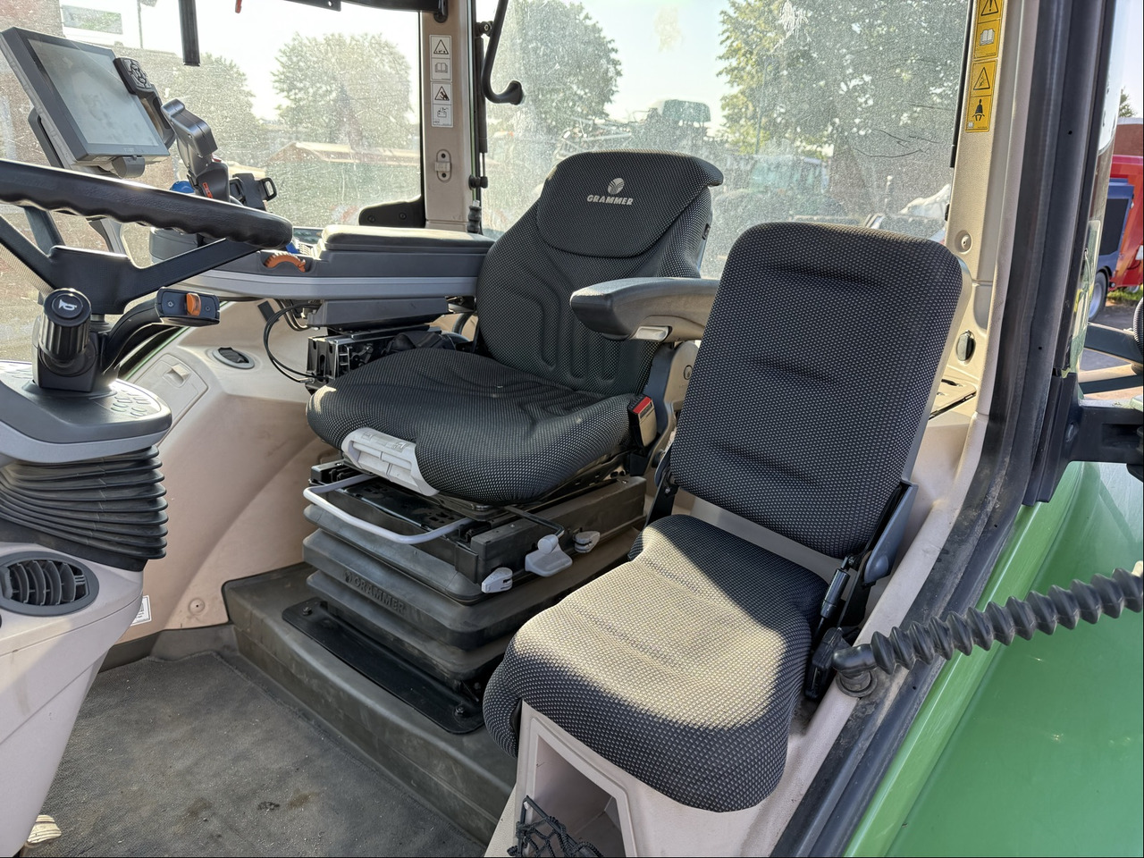 Fendt 724 Vario S4 ProfiPlus - Трактор: фото 2 Fendt 724 Vario S4 ProfiPlus - Трактор: фото 2