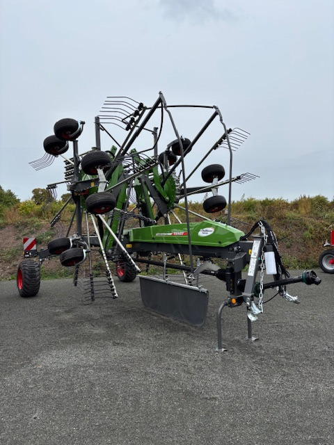 Fendt Former 1000 C PRO - Сеноворошилка: фото 1 Fendt Former 1000 C PRO - Сеноворошилка: фото 1