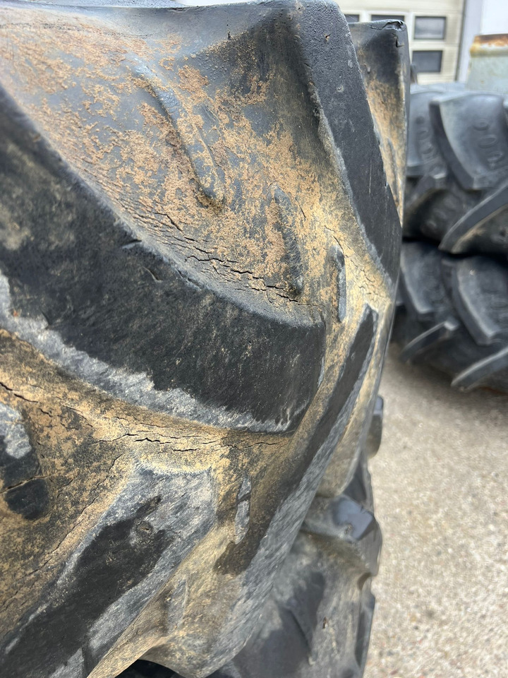 Kleber Zwillinge 20.8 R38 - Шины и диски: фото 4 Kleber Zwillinge 20.8 R38 - Шины и диски: фото 4