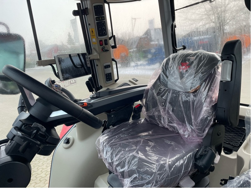 Massey Ferguson 6S.135 Dyna-VT EFFICIENT - Трактор: фото 3 Massey Ferguson 6S.135 Dyna-VT EFFICIENT - Трактор: фото 3