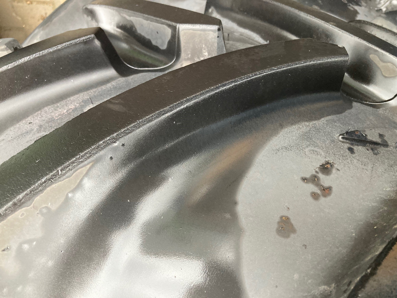 Michelin 480/60R28 - Шины и диски: фото 2 Michelin 480/60R28 - Шины и диски: фото 2