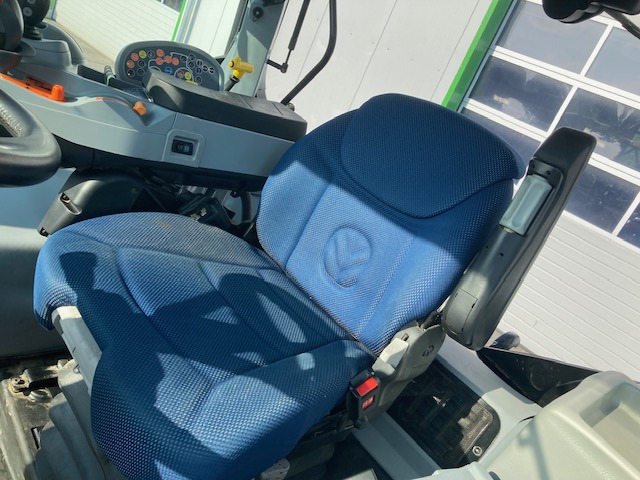 Трактор New Holland T6.155 AutoCommand: фото 7 Трактор New Holland T6.155 AutoCommand: фото 7