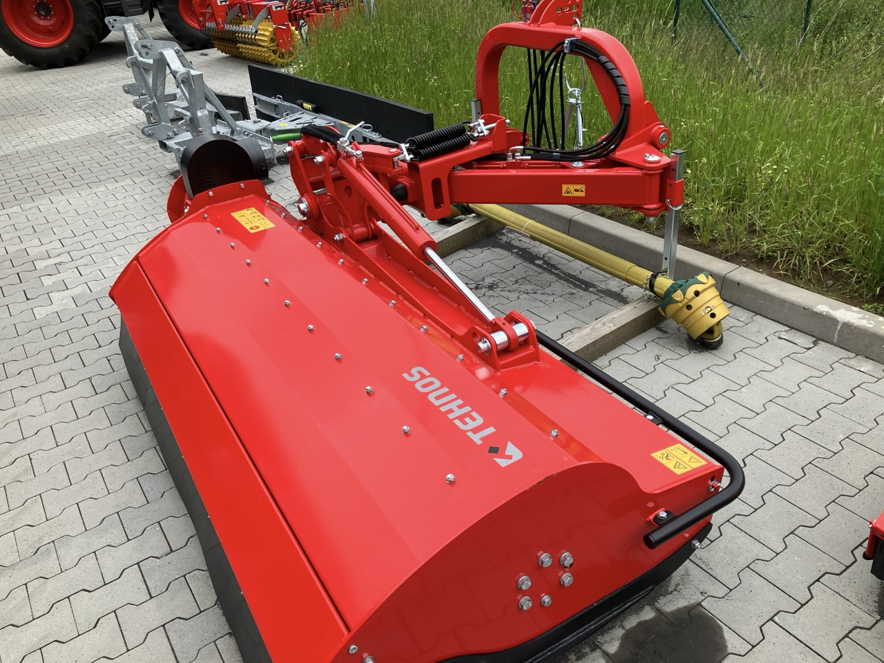 Tehnos Mulcher MB 220R PROFI LW - Косилка-измельчитель: фото 1 Tehnos Mulcher MB 220R PROFI LW - Косилка-измельчитель: фото 1