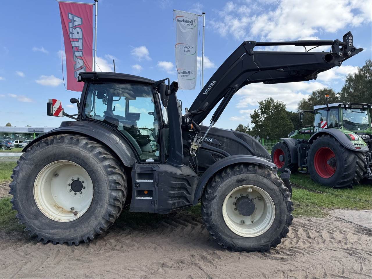 Valtra T 254 Versu - Трактор: фото 5 Valtra T 254 Versu - Трактор: фото 5