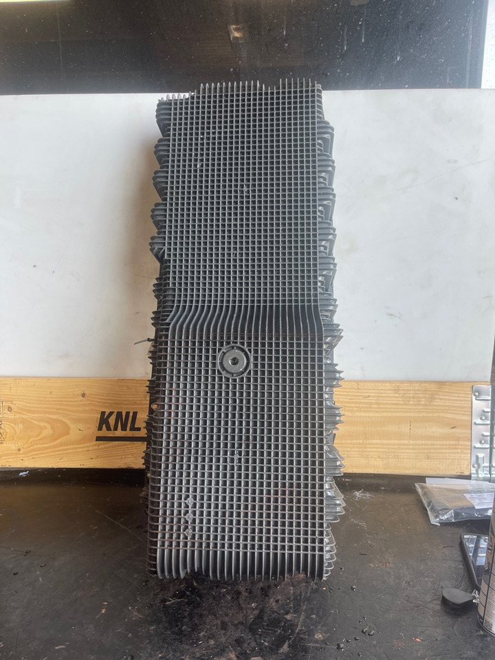 CUMMINS OIL PAN 5301416 - Двигатель и запчасти для Грузовиков: фото 1 CUMMINS OIL PAN 5301416 - Двигатель и запчасти для Грузовиков: фото 1