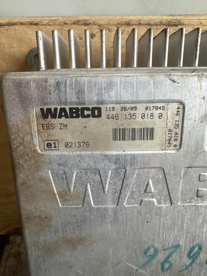 IVECO EBS ECU 4461350180 - Электрическая система для Грузовиков: фото 2 IVECO EBS ECU 4461350180 - Электрическая система для Грузовиков: фото 2