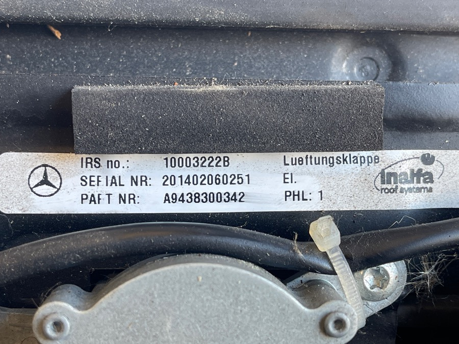 MERCEDES SUN ROOF A9438300342 - Кабина и интерьер для Грузовиков: фото 3 MERCEDES SUN ROOF A9438300342 - Кабина и интерьер для Грузовиков: фото 3