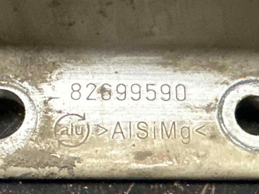 VOLVO BUMPER BRACKET 82699590 - Рама/ Шасси для Грузовиков: фото 3 VOLVO BUMPER BRACKET 82699590 - Рама/ Шасси для Грузовиков: фото 3