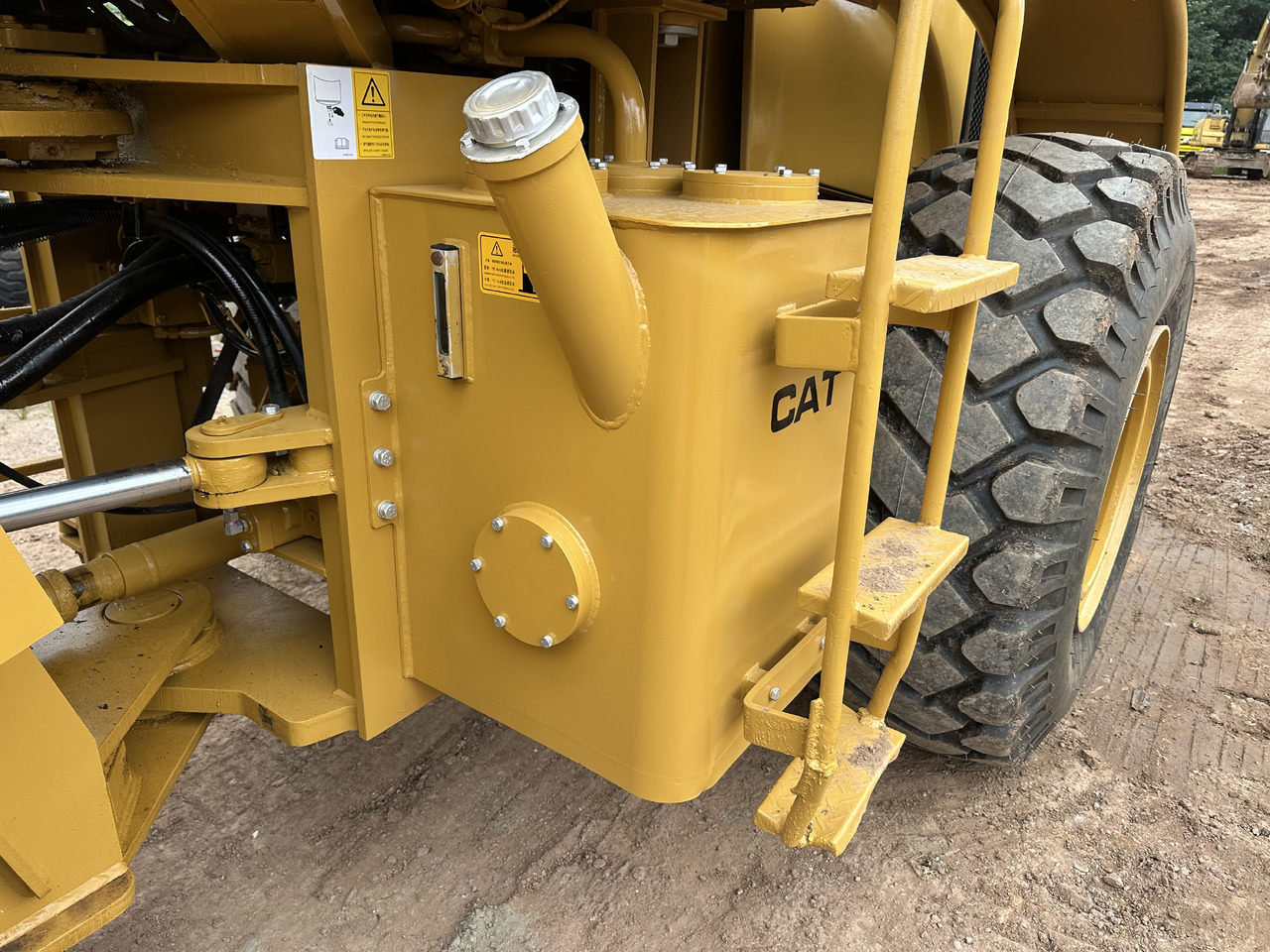 Колёсный погрузчик CAT 950G: фото 9