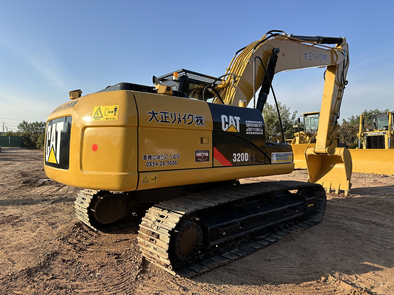 CATERPILLAR 320DL - Гусеничный экскаватор: фото 1 CATERPILLAR 320DL - Гусеничный экскаватор: фото 1